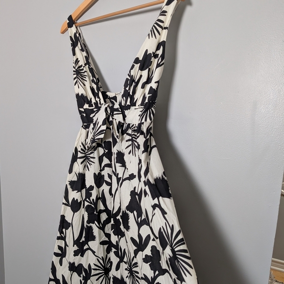 Cotton Floral Maxi Dress Black And White Deep V Small NWT Wedding Guest Vacation - Picture 9 of 12